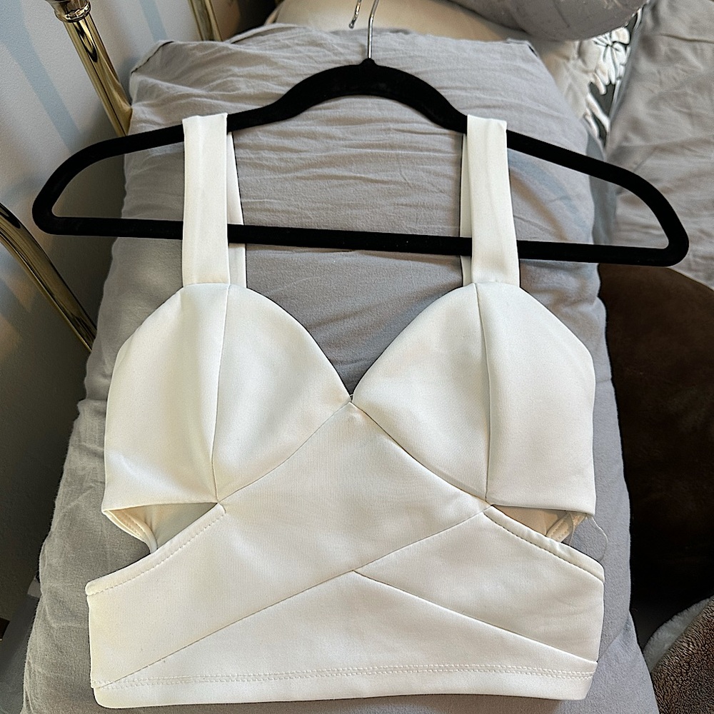 Crop Top - Picture 2 of 3